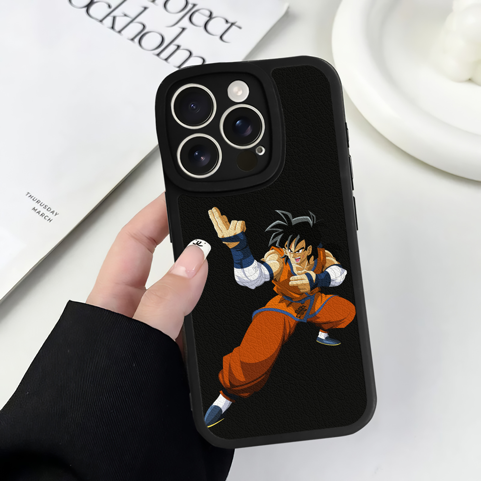 （画像用） ドラゴンボール ヤムチャ DRAGON BALL Yamcha 【iPhone 16シリーズ対応】シリコンスマホケース（レザー調） 材質：シリコン